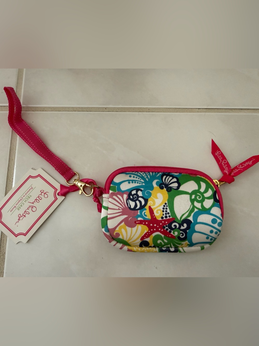 Lilly Pulitzer Tech Case in Chiquita Bonita NWT